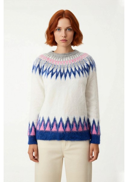 Kadın Regular Kalıp Geometrik Desenli Akrilik Triko Kazak Reglan Kol Kış Günleri Için Konforlu fiyatları