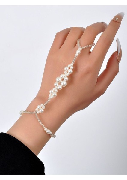 Şıklığınızı Tamamlayacak Beyaz Inci Boncuklu Şahmeran