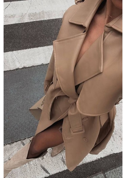 Kadın Suni Deri Düğmeli Cep Detaylı Tam Boy Trençkot NBEMP2617 fırsatları