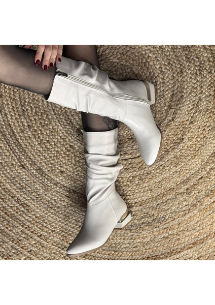 Düz Taş Topuklu Bej Çizme M4507 fırsatları