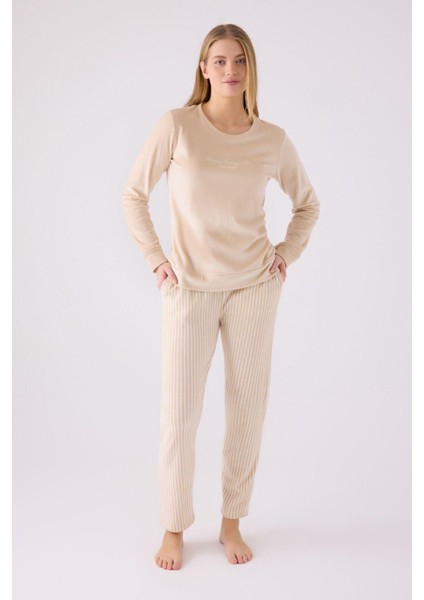 Kadın Kadife Uzun Kollu Pijama Takımı