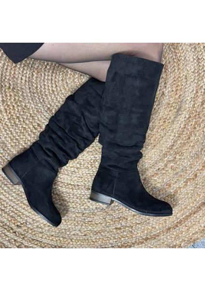 Düz Kısa Topuk Siyah Süet Çizme M4504 fiyatları