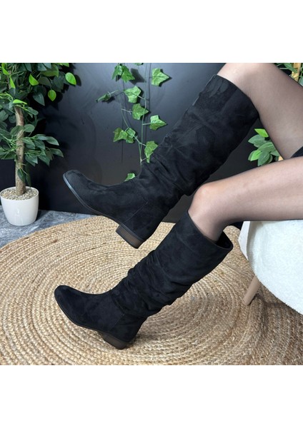 Düz Kısa Topuk Siyah Süet Çizme M4504 modelleri