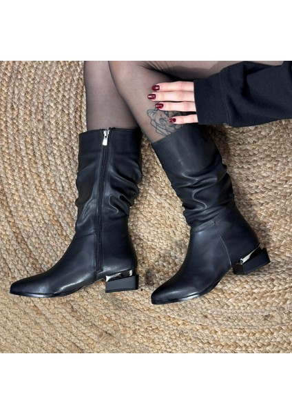Düz Taş Topuklu Siyah Çizme M4506 fiyatları