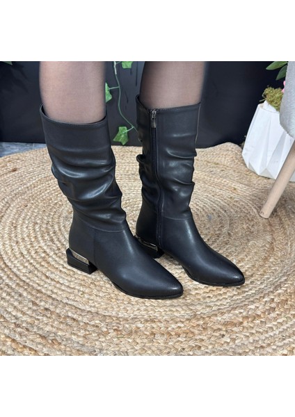 Düz Taş Topuklu Siyah Çizme M4506 modelleri