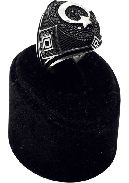 Siyah Taşlı Türk Bayraklı Karartma Gümüş Erkek Yüzük