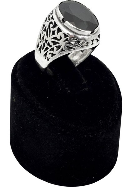 Iri Kesme Oval Oniks Taşlı Gümüş Erkek Yüzük