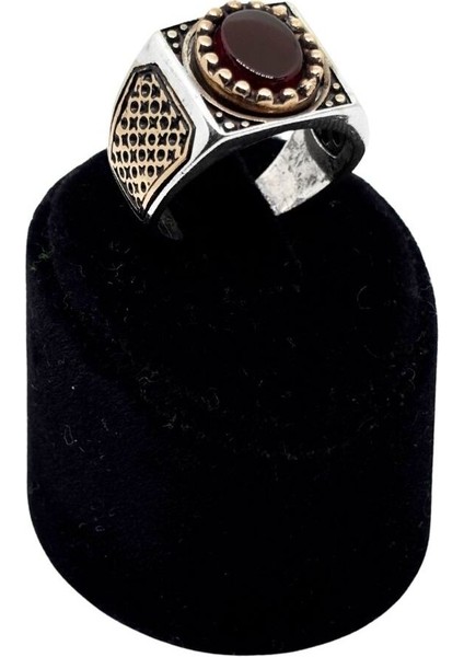 Oval Akik Taşlı Kare Çerçeveli Gümüş Erkek Yüzük