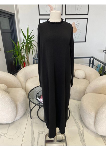 Siyah Triko Elbise
