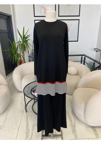 Çizgili Triko Takım