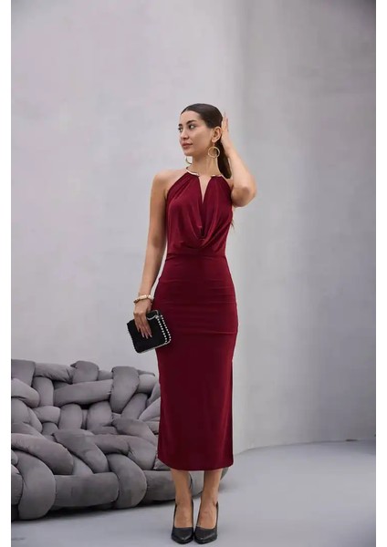 Boyundan Aksesuarlı Degaje Yaka Elbise fiyatları