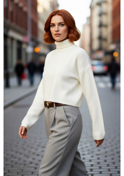 Kadın Oversize Balıkçı Yaka Düşük Kol Triko Kazak Süper Crop Boy Kışlık Rahat ve Şık Tasarım fırsatları