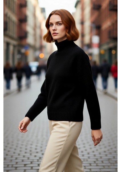 Kadın Oversize Dik Yaka Triko Kazak Soğuk Günlerde Konforlu ve Rahat Bir Görünüm Sunar Kaliteli modelleri