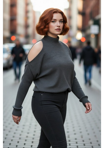 Kadın Rahat Relaxed Kalıp Dik Yaka Düşük Kollu Omzu Açık Detaylı Trend Akrilik Triko Kazak fırsatları