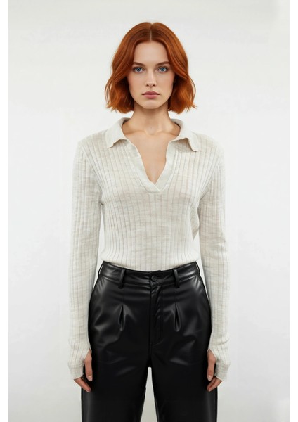 Kadınlara Özel Basic Regular Kesim Polo Yaka Fitilli Triko Kazak Modern ve Konforlu Stil Kaliteli