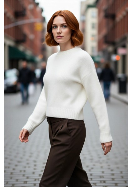 Kadın Geniş Kalıp Kalın Dokulu Bisiklet Yaka Düşük Kol Triko Kazak Soğuklara Özel Konforlu Seçim modelleri