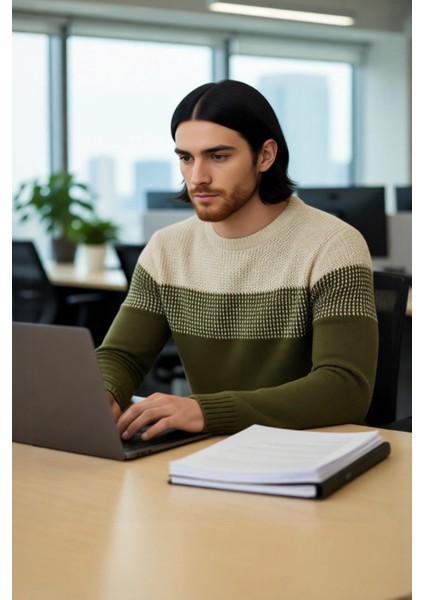 Erkek Rahat Kesim Bisiklet Yaka Renk Bloklu Akrilik Triko Kazak Soğuk Havalar Için Mükemmel