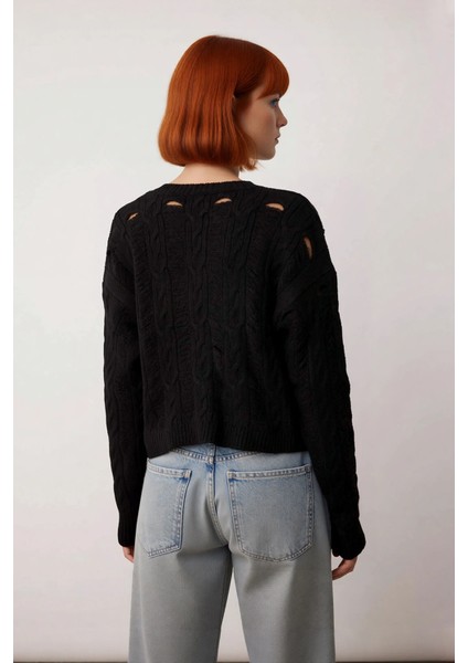 Kadın Oversize Geniş Kalıp Ajurlu Delikli Bisiklet Yaka Düşük Kol Triko Crop Kazak Şıklığı fiyatları