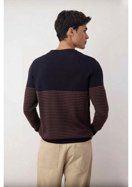 Erkek Uzun Kol Bisiklet Yaka Çizgili Triko Kazak Soğuk Havalarda Şıklık ve Konfor Sunar Kaliteli modelleri