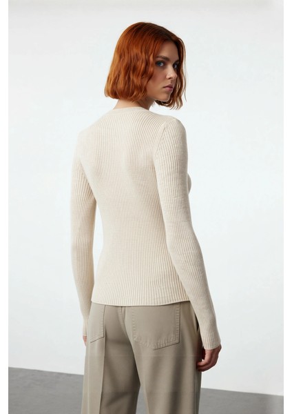 Kadın Fitted Bisiklet Yaka Uzun Kollu Fitilli Triko Kazak Casual Giyimde Vazgeçilmez Parça modelleri