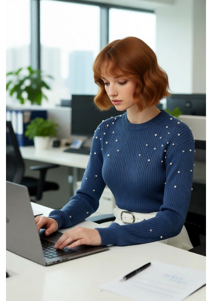 Kadın Basic Siluet Inci Detaylı Bisiklet Yaka Triko Kazak Düşük Kol Rahat Giyim Stili Kaliteli