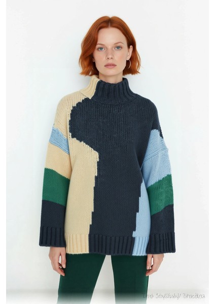 Kadın Oversize Dik Yaka Bej Renk Bloklu Düşük Kol Uzun Triko Kazak Kış Günleri Için Ideal Seçim fiyatları