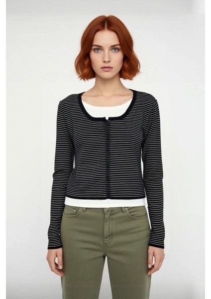 Kadın Cool Comfort Basic Çizgili Regular Kalıp Uzun Kol Triko Crop Hırka Günlük Stili Kaliteli fiyatları