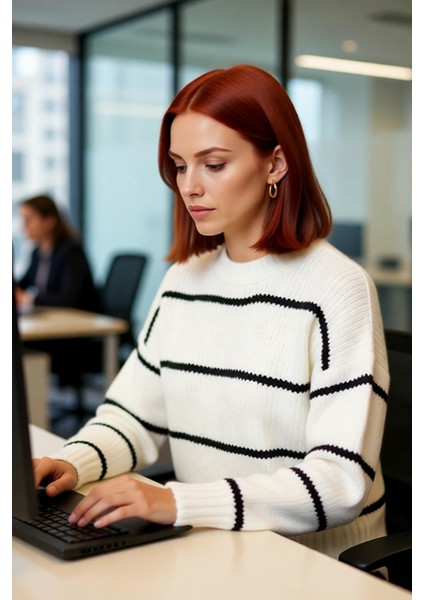 Kadın Geniş Kalıp Kalın Dokulu Bisiklet Yaka Düşük Kol Triko Kazak Soğuklara Özel Konforlu Seçim fırsatları