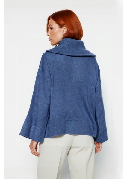 Kadın Oversize Fermuarlı Dik Yaka Triko Kazak Yumuşak Dokusuyla Günlük Konfor ve Şıklık Kaliteli modelleri