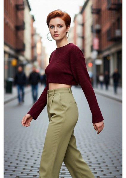 Kadın Düz Desen Regular Kalıp Triko Super Crop Bisiklet Yaka Uzun Kol Kazak Casual Tarz Kaliteli modelleri