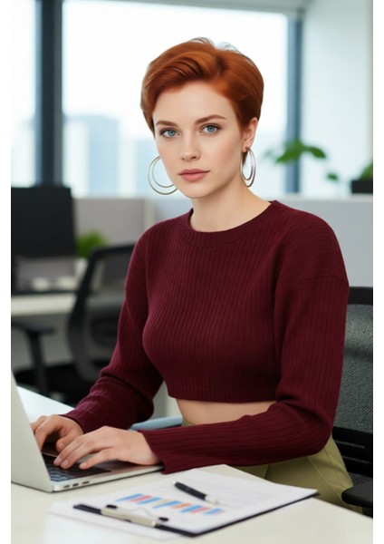 Kadın Düz Desen Regular Kalıp Triko Super Crop Bisiklet Yaka Uzun Kol Kazak Casual Tarz Kaliteli fırsatları