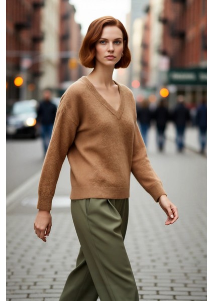 Modern Kadın Oversize V Yaka Triko Düz Düşük Kol Günlük Basic Kışlık Alpaka Karışımlı Kazak modelleri