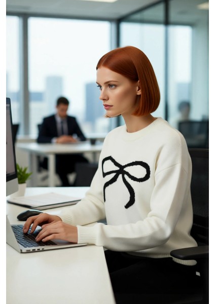 Kadın Regular Kalıp Selanik Dokuma Kurdele Desenli Basic Siluet Triko Kazak Günlük Giyim Kaliteli