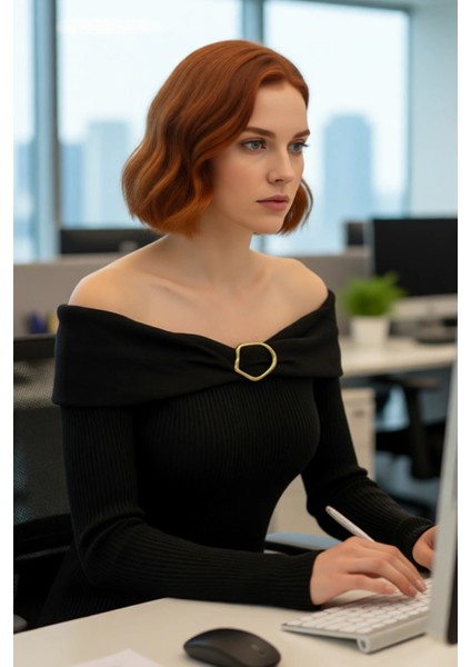 Kadın Kahverengi Aksesuar Detaylı Ince Triko Kazak Carmen Yaka Fitted Şık Giyim Kaliteli