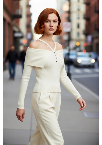 Kadın Zarif Carmen Yaka Askılı Tasarım Fitted Triko Kazak Düz Desenli Uzun Kollu Çok Yönlü Kombin fırsatları