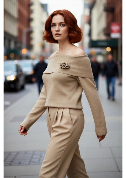 Kadın Carmen Yaka Triko Kazak Düz Desenli Fitted Uzun Kollu Şık Çiçek Detaylı Kış Modası Kaliteli fırsatları