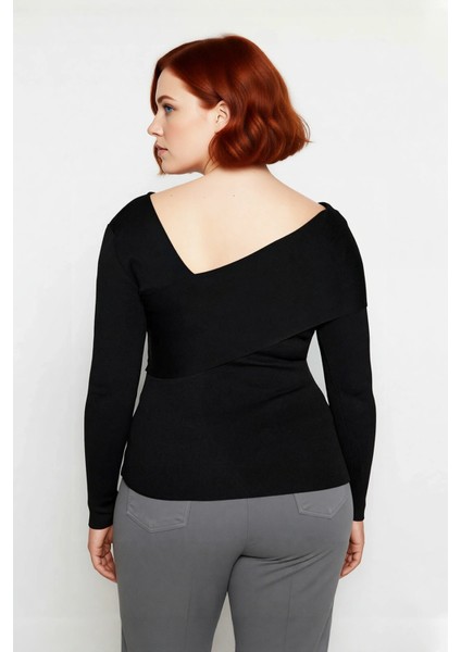 Şık Kadın Asimetrik Yaka Uzun Kollu Triko Kazak Modern Tasarımıyla Her Anınıza Zarafet Katıyor modelleri