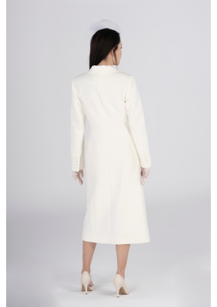 Kırık Beyaz Ceket Elbise – Düğmeli Midi Boy Nikah & Davet Elbisesi