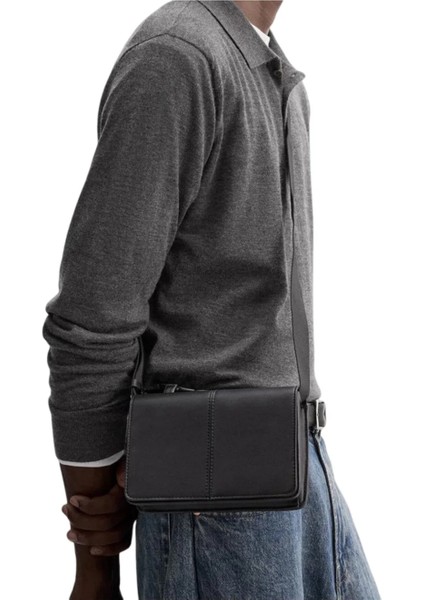 Kapaklı Çapraz Askılı Erkek Omuz Çanta