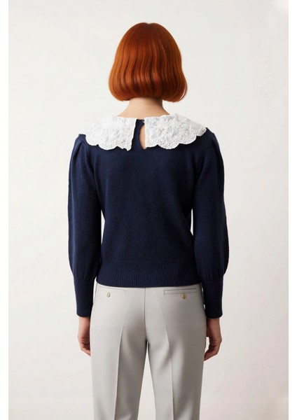 Kadın Gömlek Yaka Detaylı Triko Kazak Regular Kalıbı Ile Kışlık Günlük Şıklık Sunuyor Kaliteli modelleri