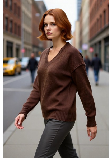 Şık Kadın Oversize V Yaka Düz Desen Triko Kazak Düşük Kollu Uzun Boy Kahverengi Kış Kombinleri fırsatları