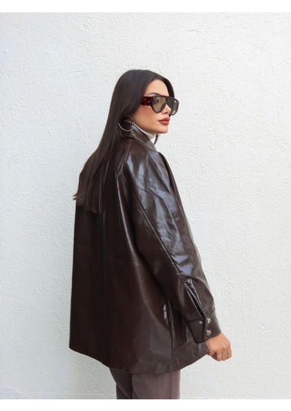 Parlak Çıtçıtlı Deri Ceket indirimleri