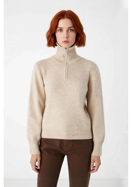 Kadın Standart Kol Regular Kalıp Orta Kalınlık Dik Yaka Fermuarlı Triko Kazak Kış Kombinleri fiyatları