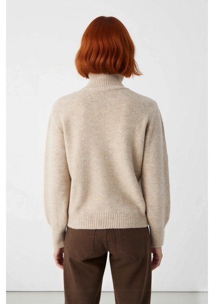 Kadın Standart Kol Regular Kalıp Orta Kalınlık Dik Yaka Fermuarlı Triko Kazak Kış Kombinleri modelleri