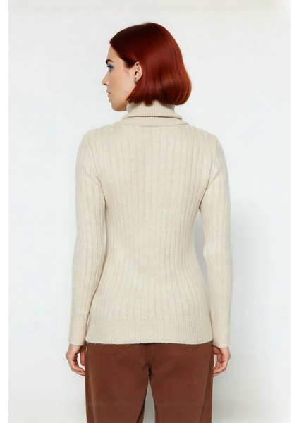 Kadın Kışlık Balıkçı Yaka Triko Kazak Fitted Kalıp Basic Koleksiyon Gün Boyu Konforlu Şıklık fiyatları