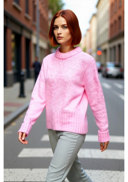Kadın Pembe Oversize Dik Yaka Triko Kazak Kış Sezonuna Özel Modern ve Rahat Giyimin Anahtarı modelleri