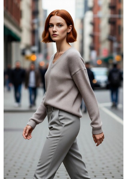 Kadın Düşük Kol V Yaka Triko Kazak Regular Kalıp Ile Kış Şıklığı ve Konfor Bir Arada Kaliteli modelleri