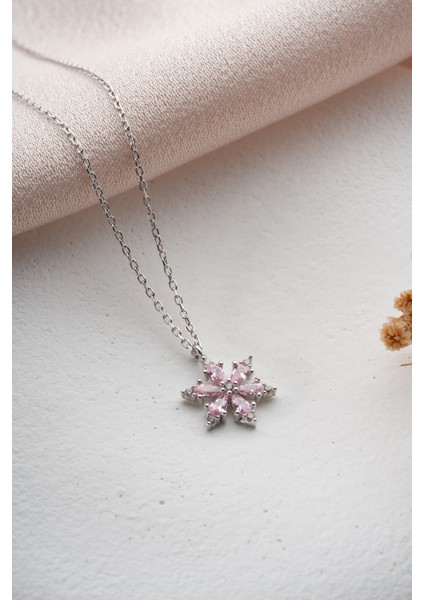 925 Ayar Gümüş Rodyum Kaplama Pembe Taşlı Lotus Kamelya Çiçeği Kolye indirimleri