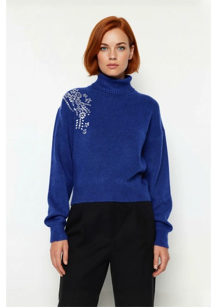 Kadın Lacivert Balıkçı Yaka Regular Kesim Taş Işlemeli Triko Kazak Soğuk Havaların Şık Seçimi