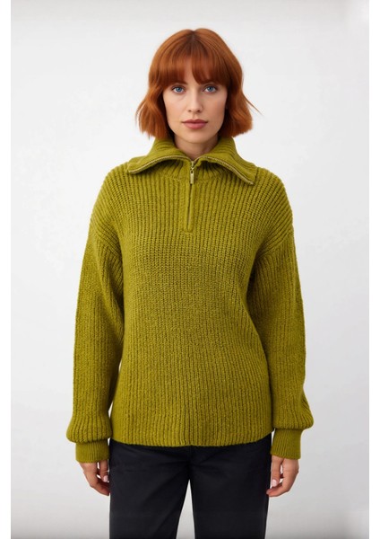 Kadın Casual Regular Kalıp Selanik Dokuma Uzun Kollu Triko Kazak Fermuarlı Dik Yaka Soğuk Havalar